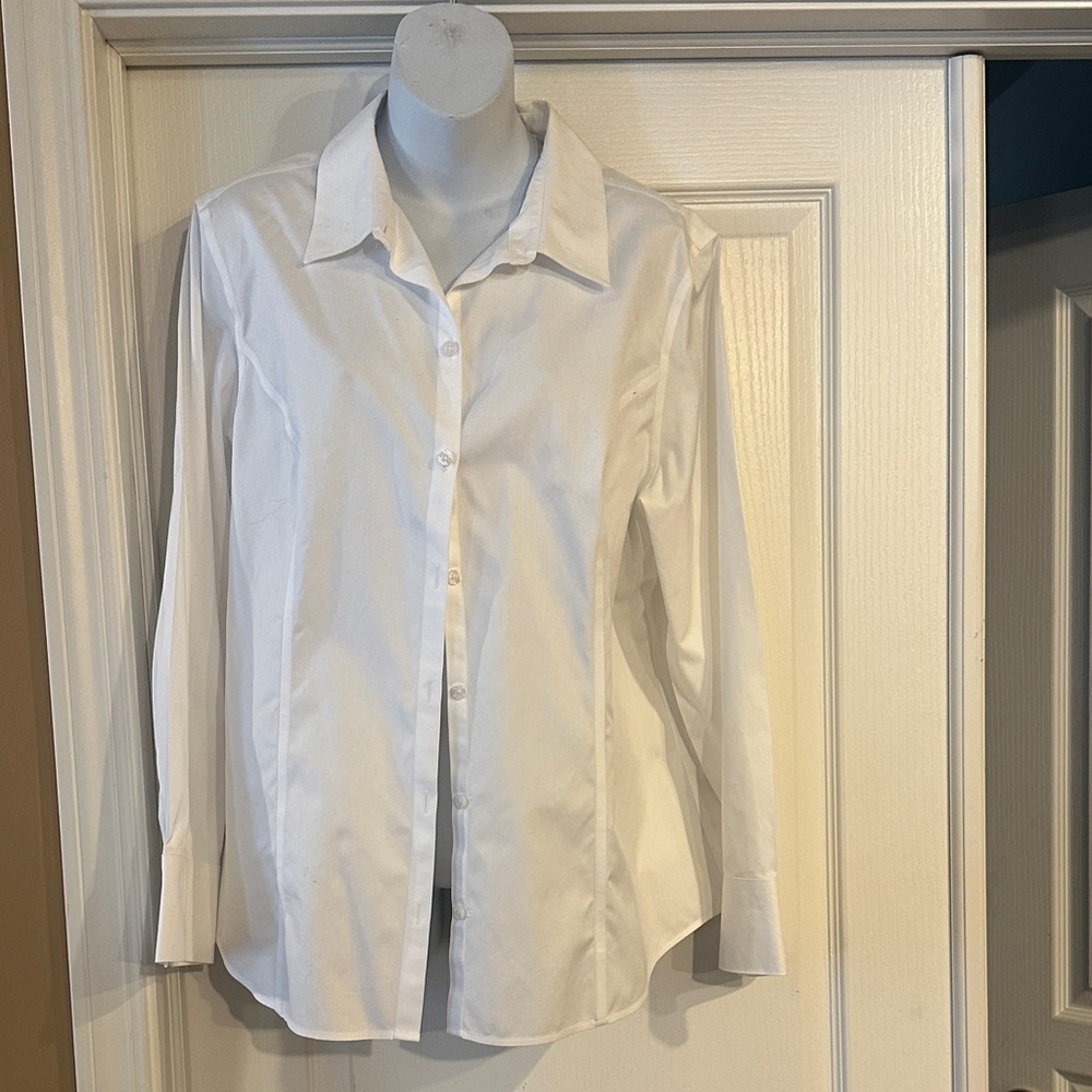 Chico’s No Iron Women's White Button Down Shirt